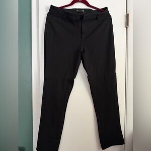 DKNY Women's Sleek Black Dressy stretch jean